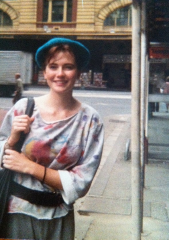 Nạn nhân Carita Ridgway người Úc, sinh năm 1970.